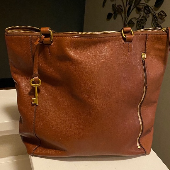 Fossil Rich Tan Leather Tote with Gold Accents - Picture 1 of 5